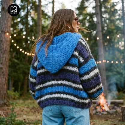 Patron de tricot - MYPZ gilet bomber à capuche en mohair épais bleu n° 15 (ENG-DE-NL-ES-FR-IT-DA-SV-NO)