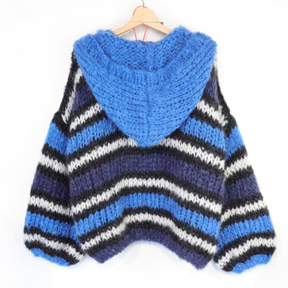 Patron de tricot - MYPZ gilet bomber à capuche en mohair épais bleu n° 15 (ENG-DE-NL-ES-FR-IT-DA-SV-NO)