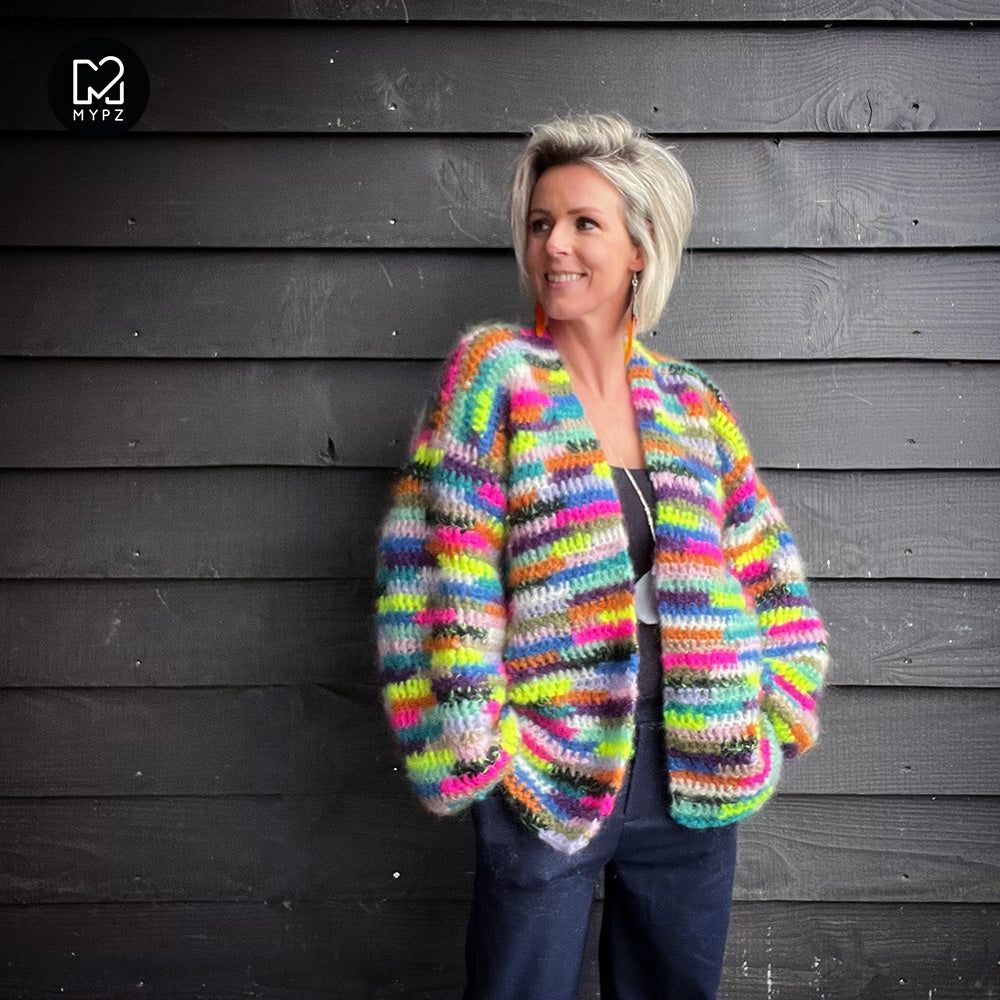 Crochet kit Chunky Mohair cardigan Groovy Rainbow (ENG-NL