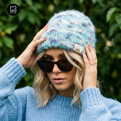 Modèle de tricot – bonnet Blue Lagoon (ENG-NL-DE-ES-FR-IT-NO-DA-SV)